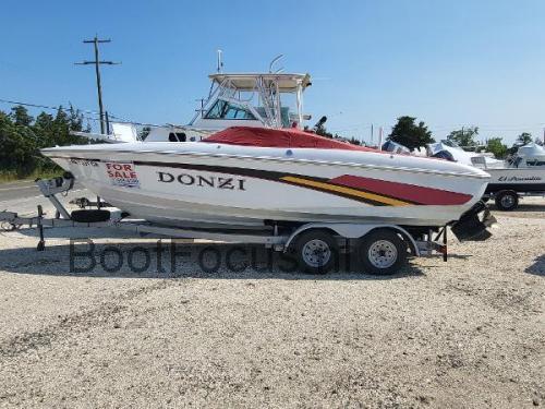 Donzi 22 ZX specificaties 